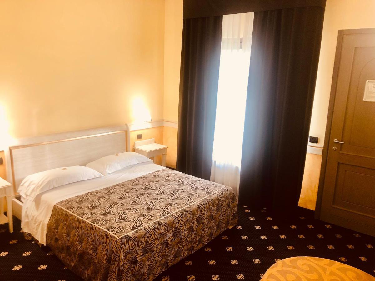 Motel Malpensa Inn & Hotel-Airport Case Nuove  Zewnętrze zdjęcie