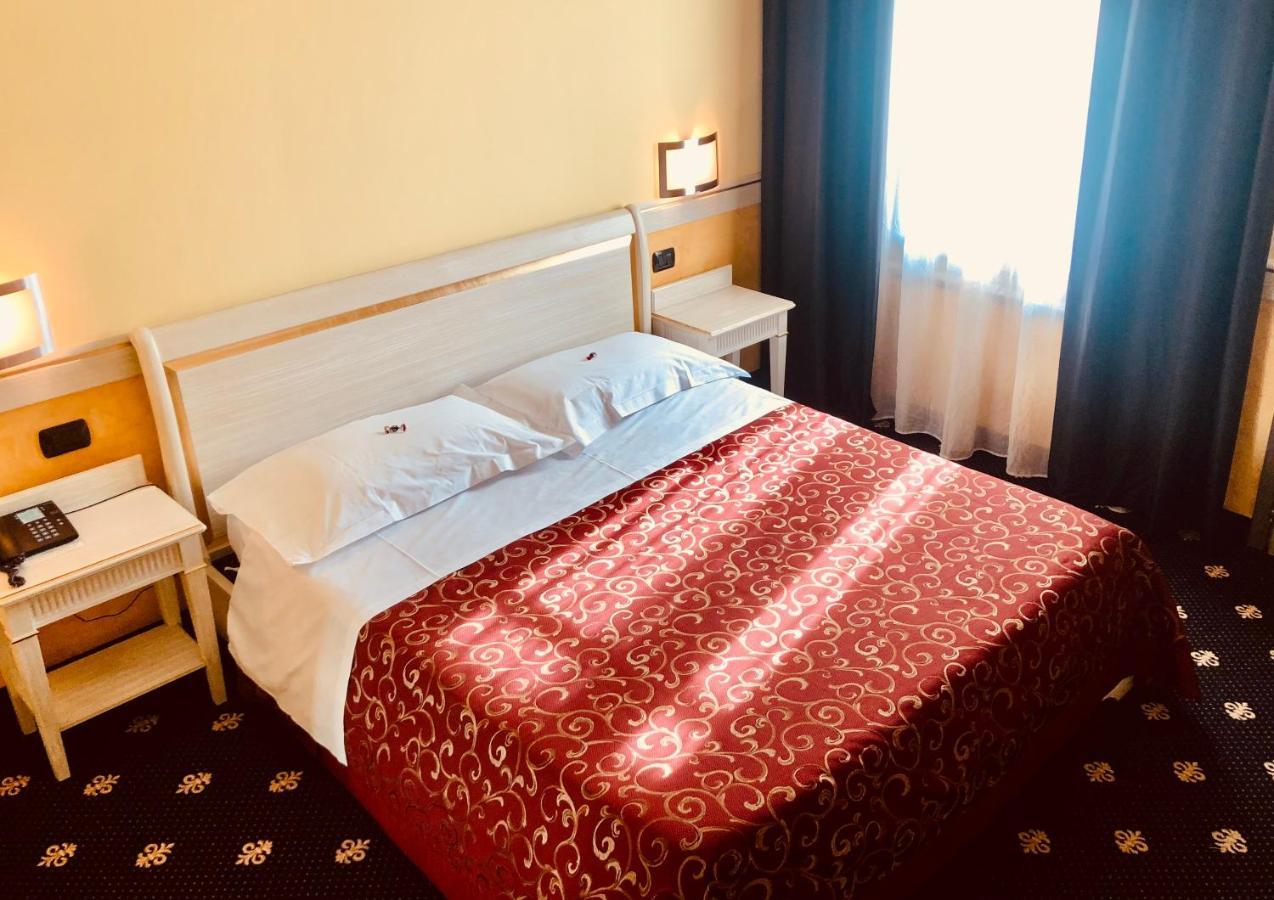 Motel Malpensa Inn & Hotel-Airport Case Nuove  Zewnętrze zdjęcie