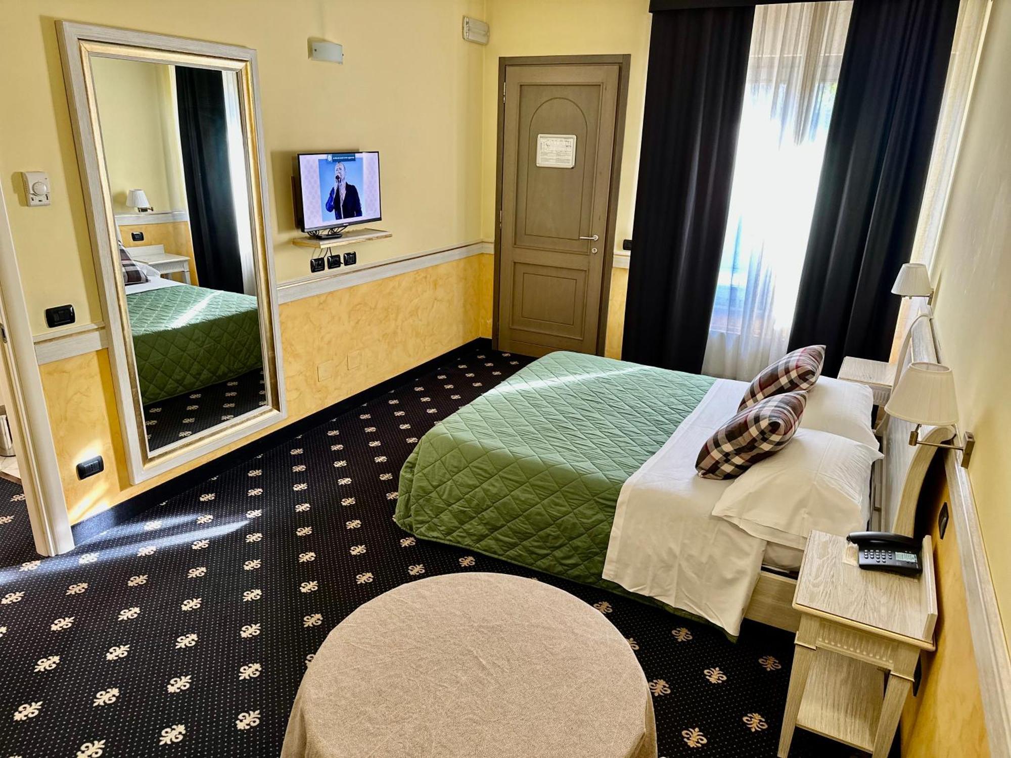 Motel Malpensa Inn & Hotel-Airport Case Nuove  Zewnętrze zdjęcie